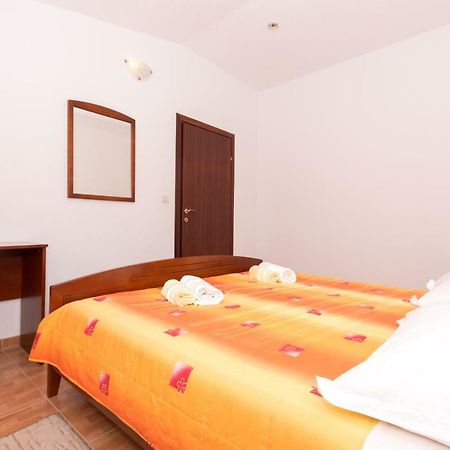 טרוגיר Apartments Fumija מראה חיצוני תמונה