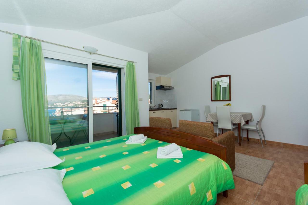 טרוגיר Apartments Fumija מראה חיצוני תמונה