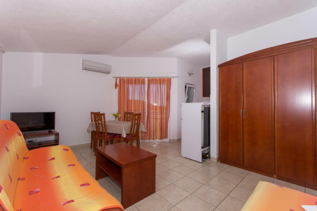 טרוגיר Apartments Fumija מראה חיצוני תמונה