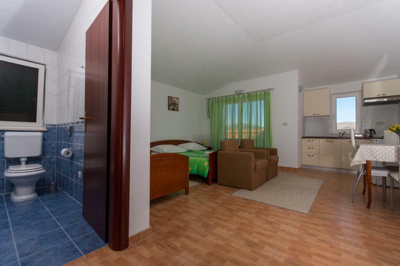 טרוגיר Apartments Fumija מראה חיצוני תמונה